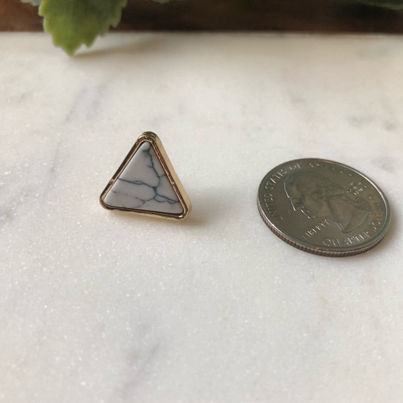 Marble Stud Triangle Earrings!! - Picture 3 of 3